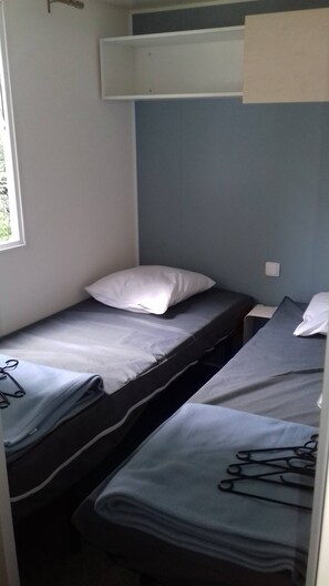 2 bedrooms
