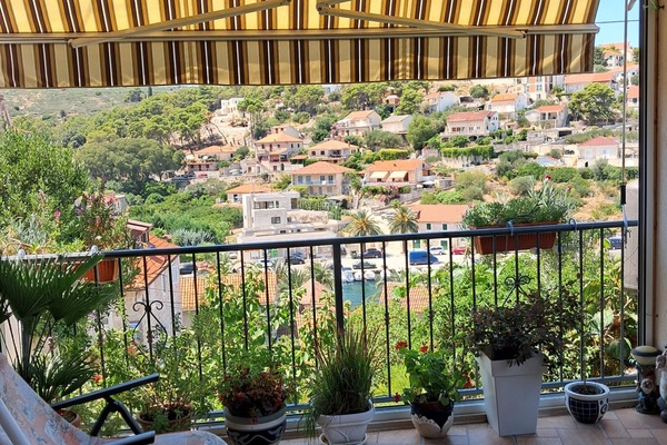 Apartment (One-Bedroom Apartment A2) | Terrace/patio