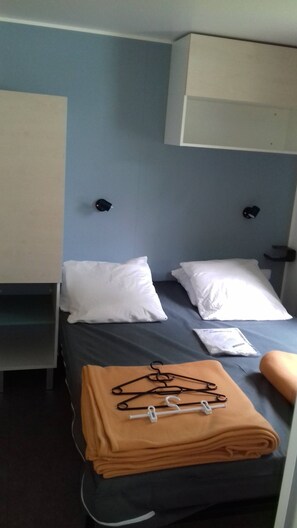 2 bedrooms