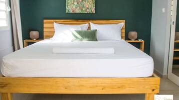 1 bedroom, iron/ironing board, free WiFi