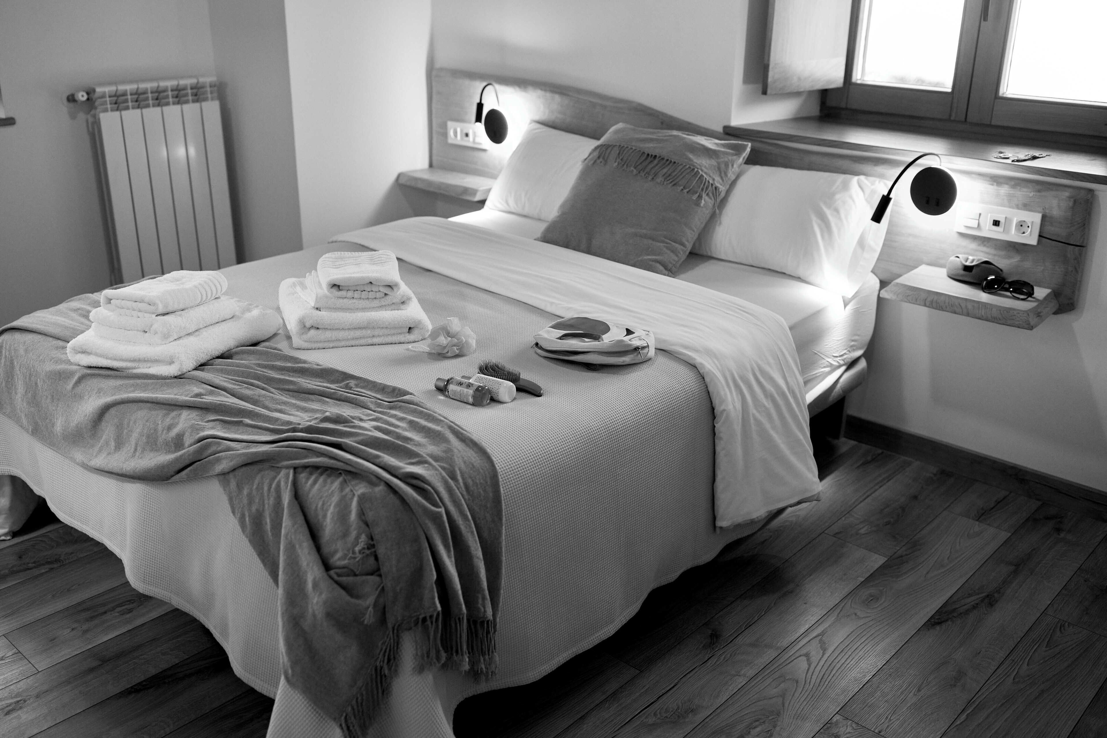 8 habitaciones, cuna de viaje, wifi gratis y ropa de cama 