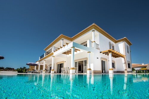 Quinta Ottilie  Luxury 14 Bedroom Villa - Spacious Grounds & Two Beautiful Pools
