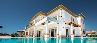 Quinta Ottilie Luxury 14 Bedroom Villa - Spacious Grounds & Two Beautiful Pools