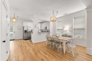 Dining - Summer Secret- Heated Pool- 4 Bikes- Prime Beach (Santa Rosa Beach)