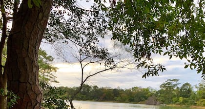 Private Guesthouse on Secluded Waterfront Farm