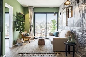 One Bedroom Superior Penthouse Apartment | Mountain view