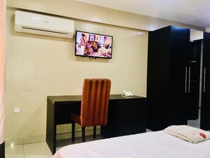 Standard Room | Free WiFi - Demiral Hotel Ikeja (Lagos)