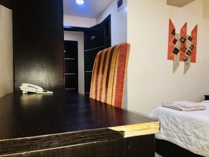 Standard Room | Free WiFi - Demiral Hotel Ikeja (Lagos)