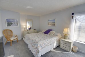 2 slaapkamers, een strijkplank/strijkijzer