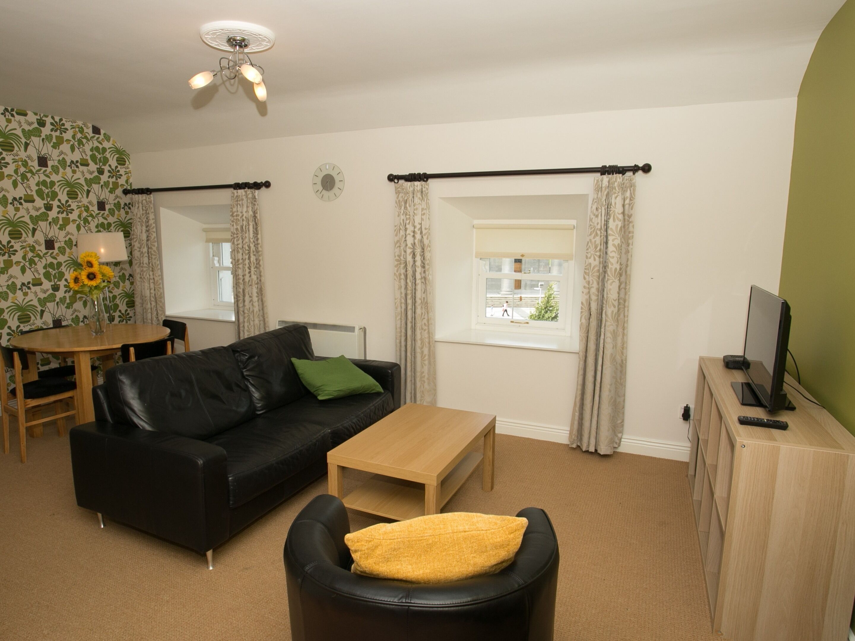 Living Area (Apartment 3C)