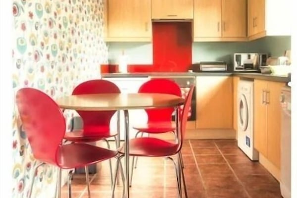 Fully Fitted well equipped Kitchen