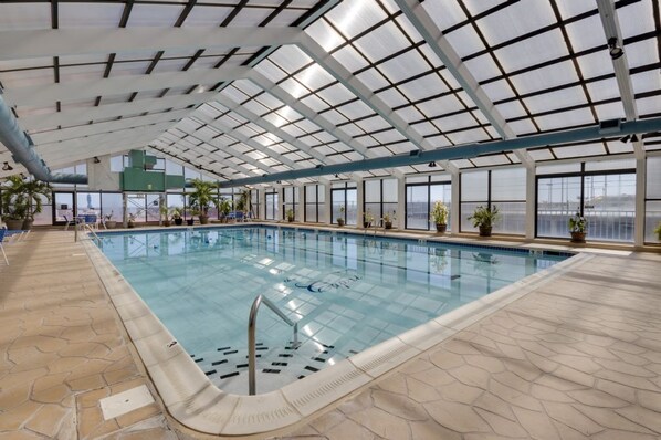 Piscine intérieure