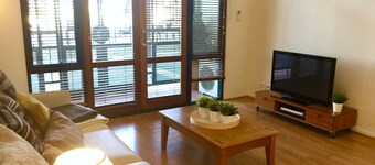 Central Loft Apartment Free Parking