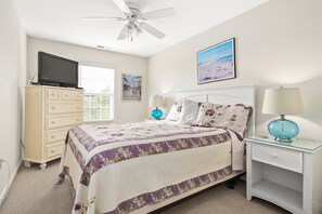 3 slaapkamers, een bureau, een strijkplank/strijkijzer