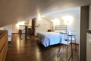 3 chambres, fer et planche Ă repasser, Wi-Fi, draps fournis