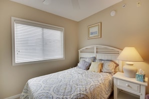 3 bedrooms, iron/ironing board
