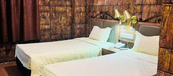 OYO 562 K Garden Hotel