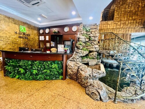 OYO 562 K Garden Hotel