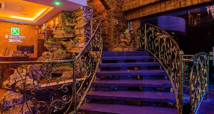 OYO 562 K Garden Hotel
