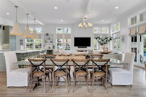 Dining - Luxury WaterColor Home- Located in the Premier Lake District + LSV + Bikes (Santa Rosa Beach)