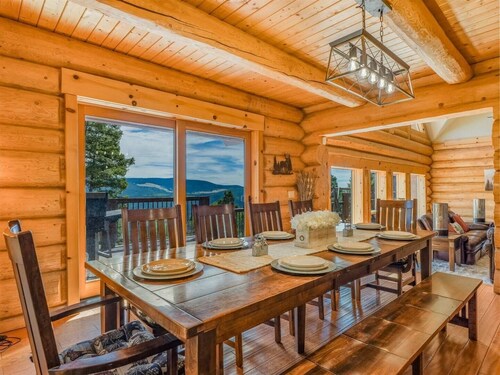 The Wine Down Retreat is the ideal cabin living for the perfect getaway