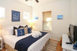 3 bedrooms, iron/ironing board, free WiFi, bed sheets - Off The Hook- Dog Friendly- 4 Bikes! (Santa Rosa Beach)