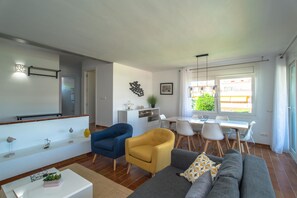 TV - BF-5 Beautiful apartment in community with pool (Calella de Palafrugell)