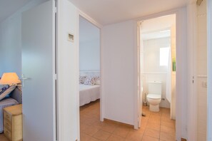 3 bedrooms, iron/ironing board - C-5 Nice apartment with sea views and pool (Calella de Palafrugell)