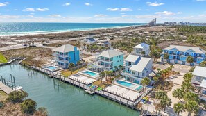 Exterior - PRIVATE HEATED POOL HOT TUB PRIVATE BEACH, BOAT & BAY ACCESS, VOLLEY/PICKLEBALL! (Pensacola)