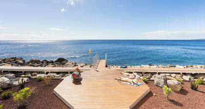 Home2Book Amazing Sea Views, Terrace & Pool