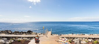 Home2Book Amazing Sea Views, Terrace & Pool