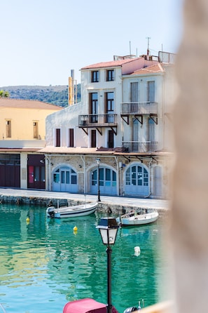 Premier Apartment | Water view
