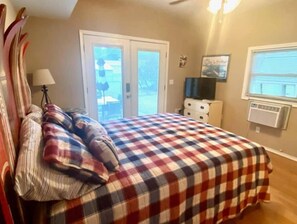 3 bedrooms, free WiFi, bed sheets