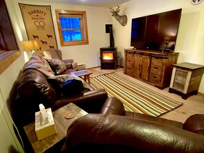 Smart TV, fireplace, DVD player, video library - Grand Canyon Elk Camp in Parks (Parks)