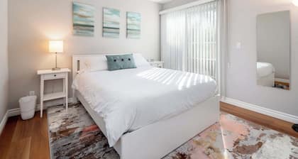 Bright, Quiet, Comfy 1BR Cottage in Mountain View