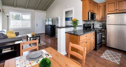 Spacious, Soaring Ceilings, Near Downtown MV, GOOG