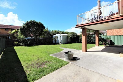 Bear's a well located fisherman and family holiday home in Harrington