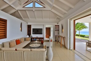 Smart-TV, Netflix, str ømmetjenester og stereoanlegg