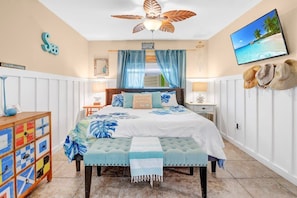 2 Schlafzimmer, Schreibtisch, Bügeleisen/Bügelbrett, Reisekinderbett