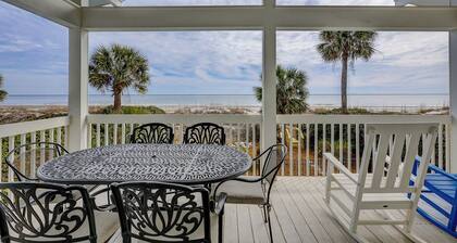 Classic, OCEANFRONT 4 Bedroom Forest Beach Home -Dog Friendly w/ Private Pool
