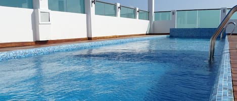 Outdoor pool, pool loungers