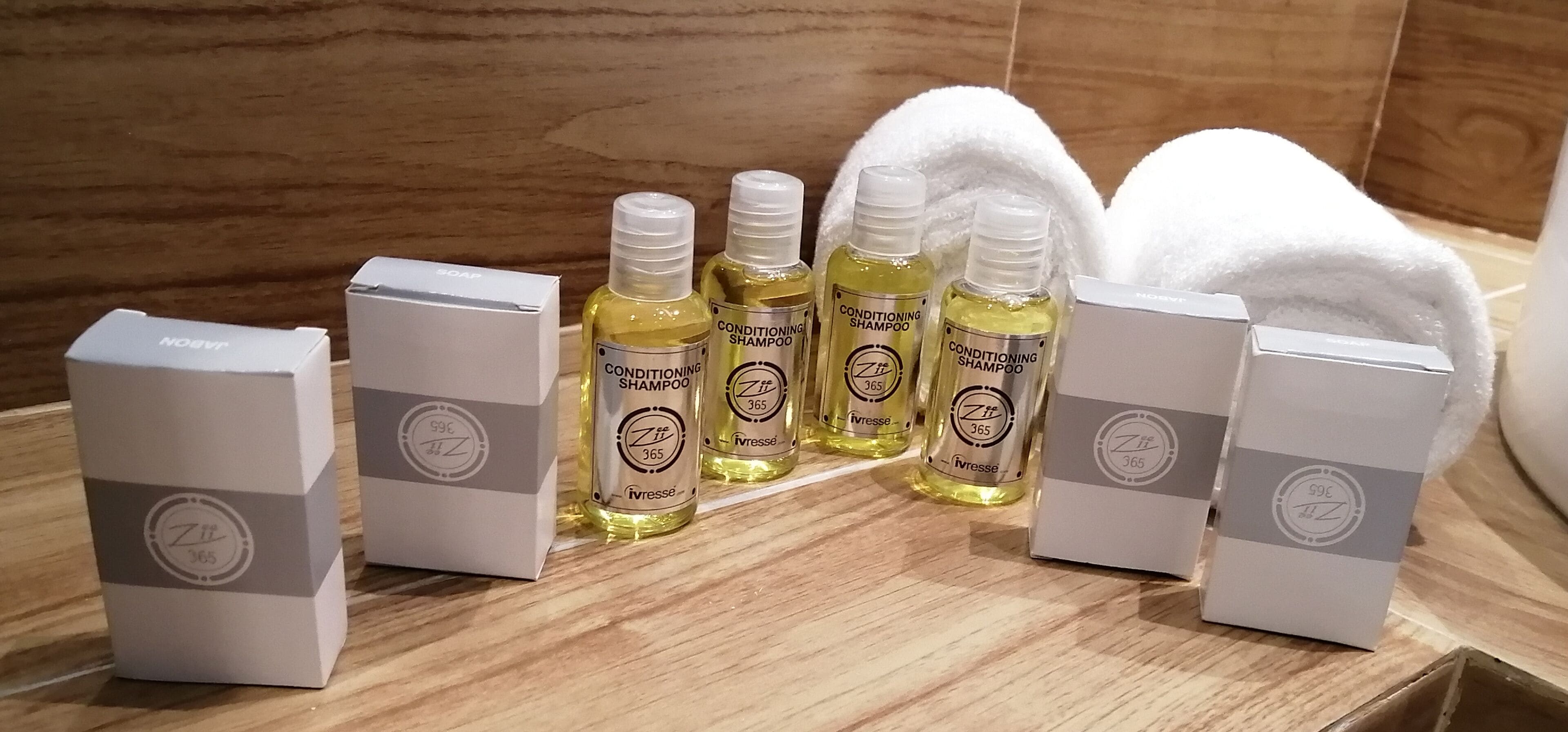 1 bedroom, in-room safe, individually decorated, individually furnished