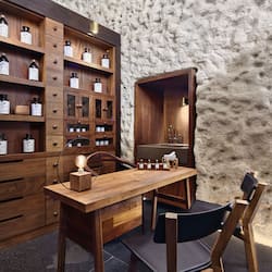 Couples treatment rooms, sauna, hot tub, steam room, Turkish bath