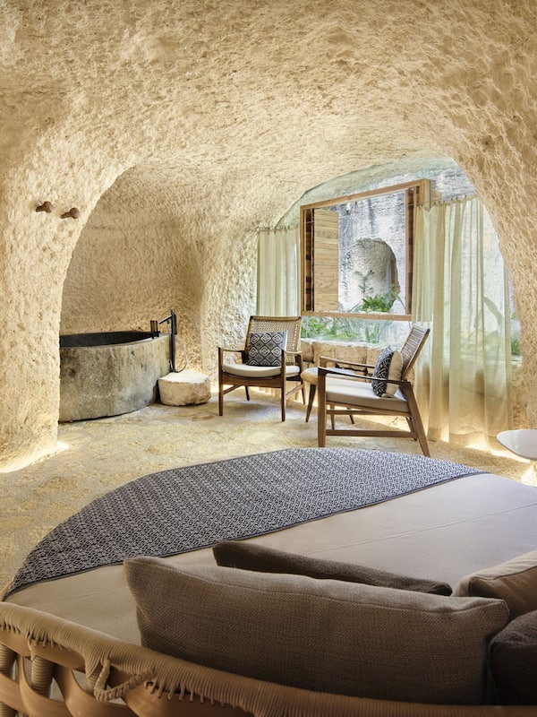 Couples treatment rooms, sauna, hot tub, steam room, Turkish bath