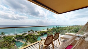 Junior Suite Oceanfront Adults | 客房景观