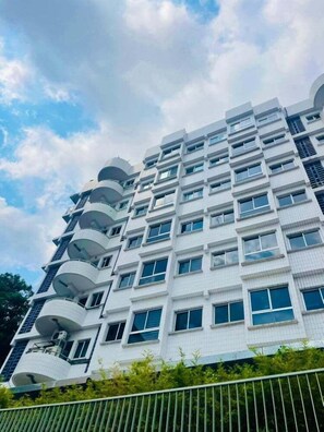 Ngoại thất