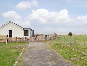 Exterior - Gorgeous glass fronted property on ground floor level with sea views. (Aberaeron)