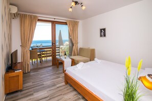 Classic Studio Suite (AP4) | 1 bedroom, memory foam beds, in-room safe, individually decorated