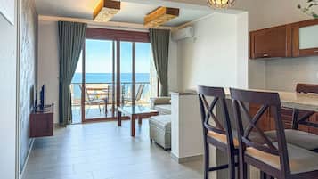 Family Apartment (AP10)