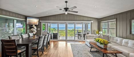 Smart TV, reproductor de DVD, estéreo